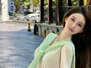 “www..51”发布：吃瓜的时候注意安全，别让路边的瓜绊倒了你！