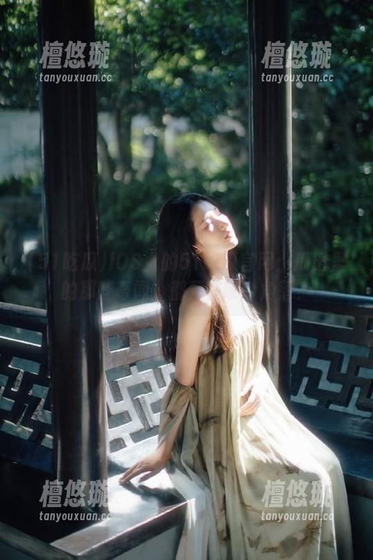 iOS上的51吃瓜官网：瓜田里的那些奇闻，都藏在哪个角落？