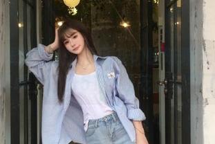 想和瓜友们暧昧聊天？只要在安卓上打开51在线吃瓜就行了！