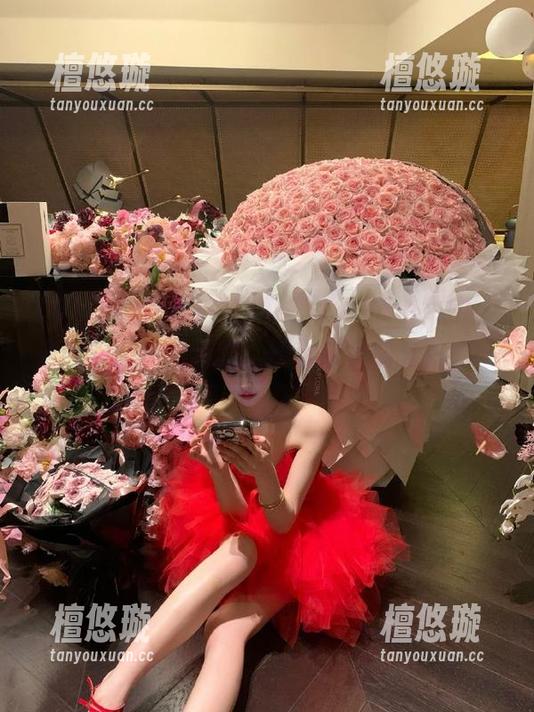 91吃瓜中心 今日瓜来了,91吃瓜中心告诉你:永不迷路,跟我这条路走就对了!