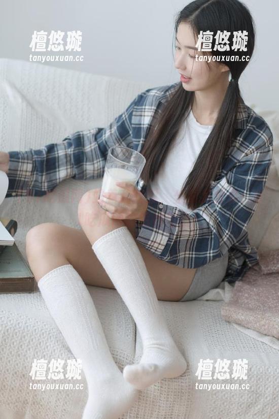 91吃瓜网 站着我吃瓜,坐着我分享:91吃瓜网的绝妙组合!
