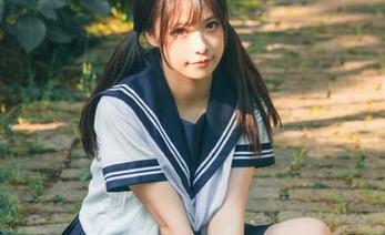 “91吃瓜群众”网址里，那些瓜好像总能撞上我的小心脏，一边悠闲吃一边心跳加速。
