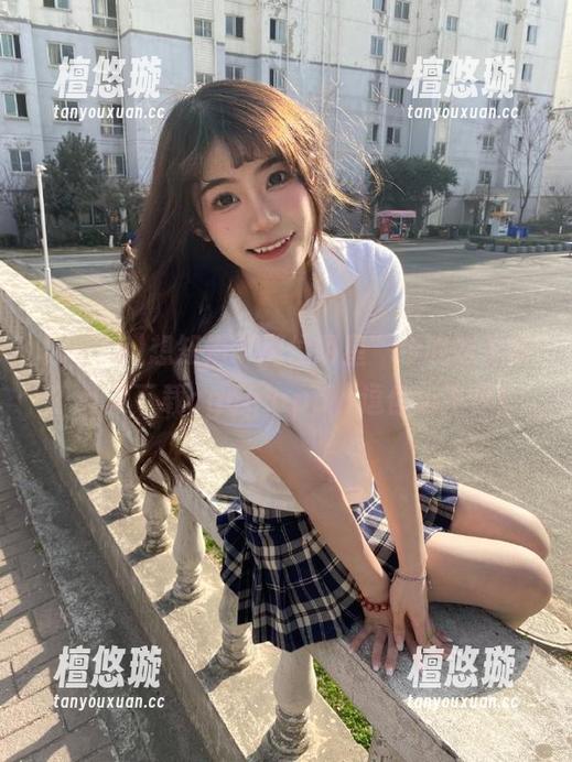 cgcg 想知道“那位明星”今晚吃了啥?赶紧下载cgcg.app,逗你乐不停!