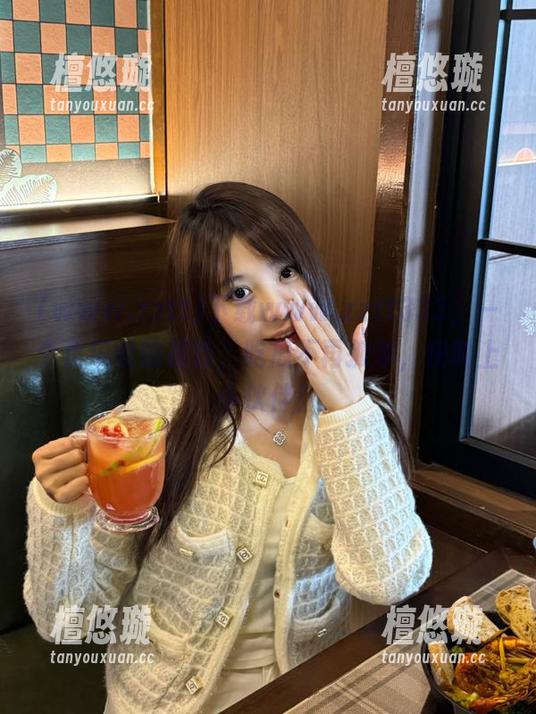 下载www.zztt333，一个食瓜者的福音，吃瓜不再孤单，快叫上小伙伴！