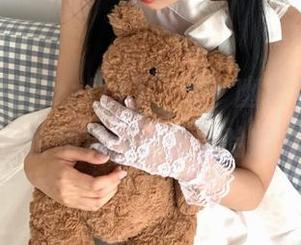 在“zztt11”上，幽默资源不仅多，价格还特别低，哈哈哈！