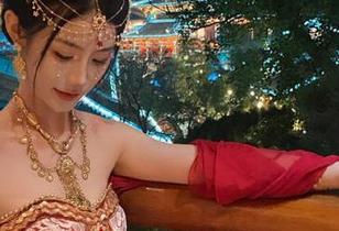 五一吃瓜官网网页版，真的能传送到吃瓜的快感吗？传送门敞开着，快来看看！