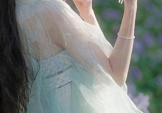 今日吃瓜上线拉，登录就能获取最新的八卦大瓜，别错过哦！