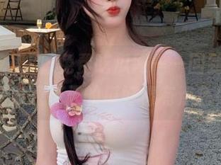 免费吃瓜网——回到首页，我发现今天的瓜好像有点色！