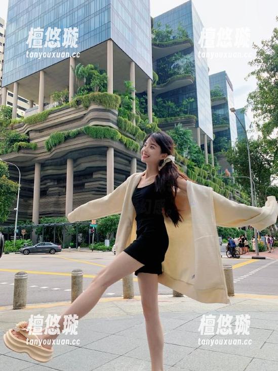 黑料不打烊 观看流行趋势,和黑料不打烊的叛逆脑洞差不多,似乎大家就是喜欢这种虚幻感。
