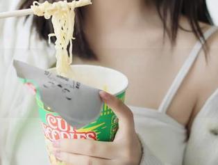 在黑料社区在线，网址是揭秘八卦的通行证！